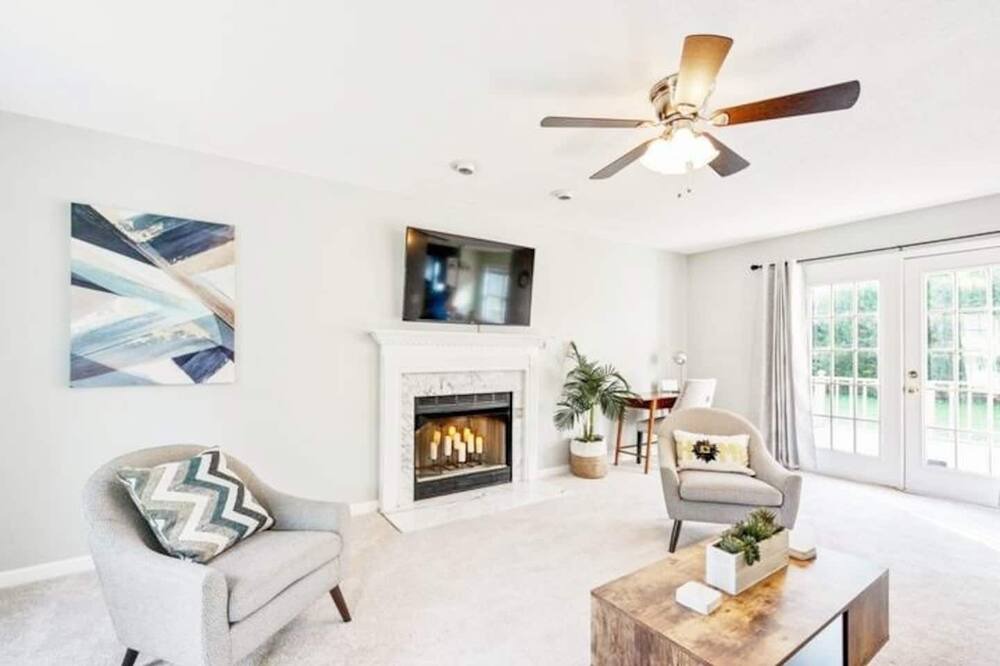 Photo of Livingroom in Knightdale