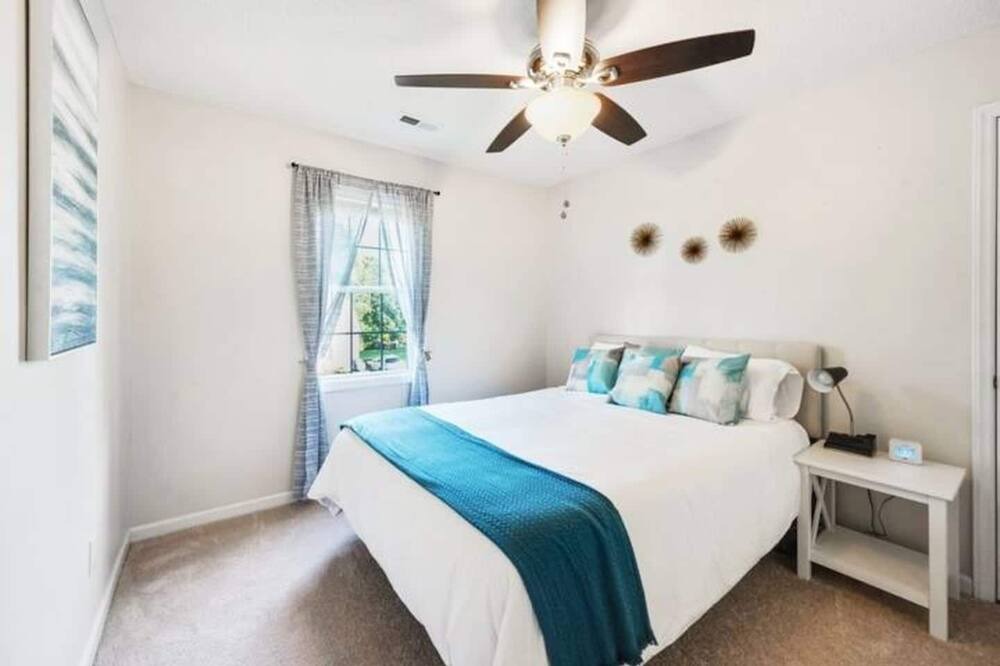 Photo of Bedroom in Knightdale
