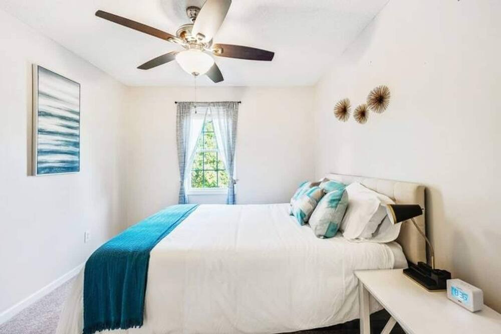 Photo of Bedroom in Knightdale
