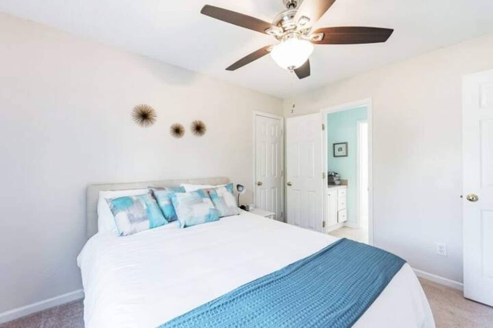 Photo of Bedroom in Knightdale