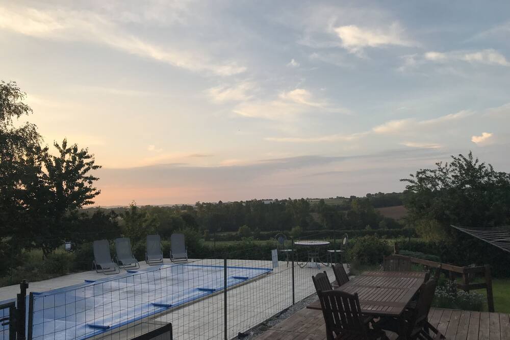 Photo of Outdoor in Saint-Pierre-du-Chemin