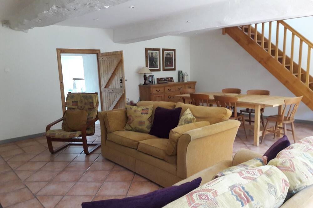Photo of Livingroom in Saint-Pierre-du-Chemin