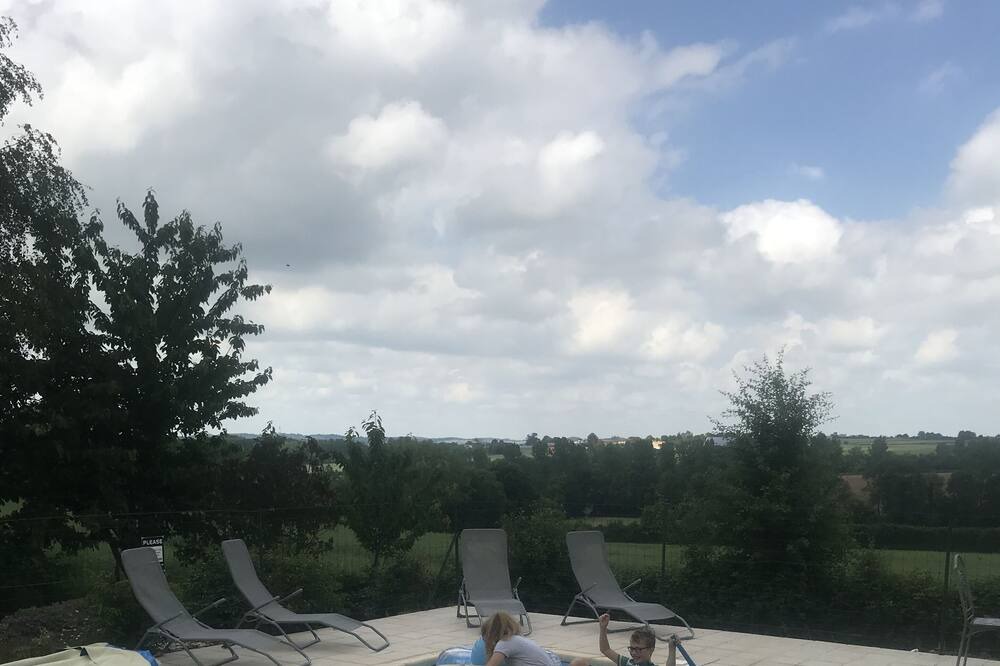 Photo of Outdoor in Saint-Pierre-du-Chemin