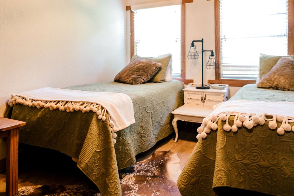 Photo of Bedroom in La Grange