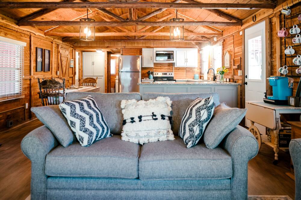 Photo of Livingroom in La Grange