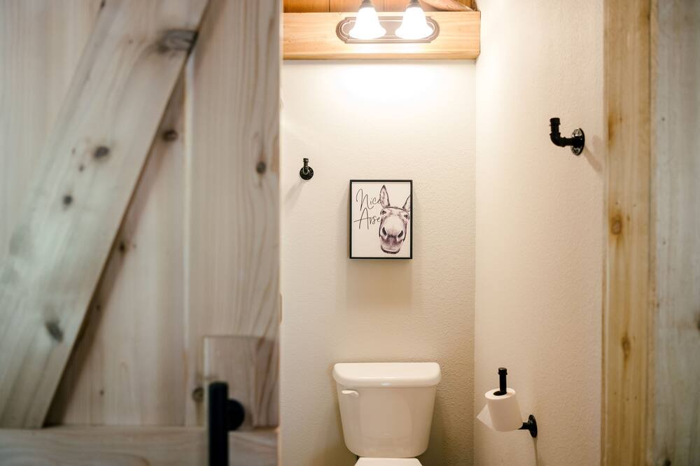 Photo of Bathroom in La Grange