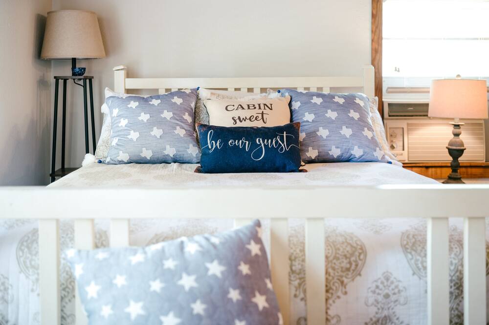 Photo of Bedroom in La Grange