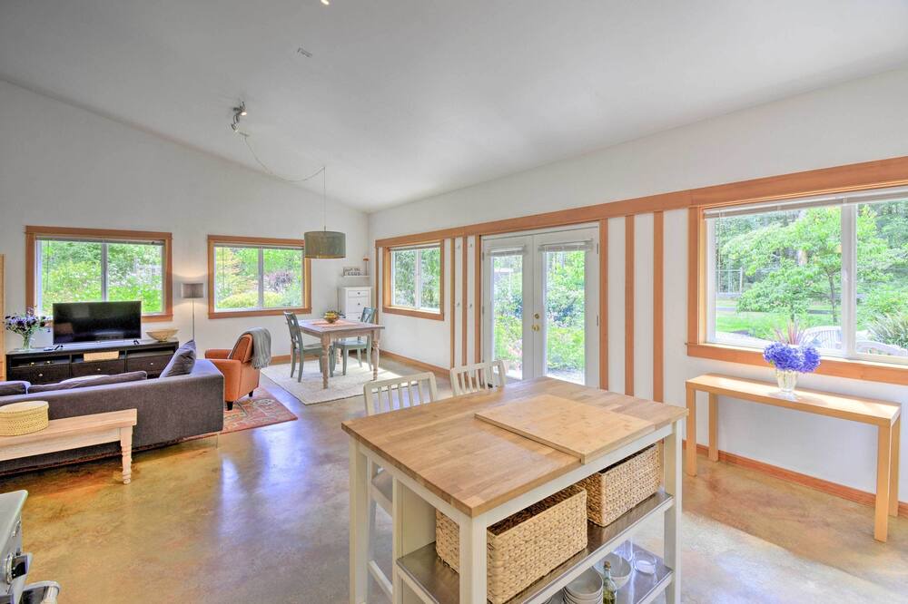 Photo of Livingroom in Vashon Island