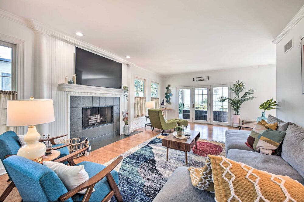 Photo of Livingroom in Pleasant Prairie