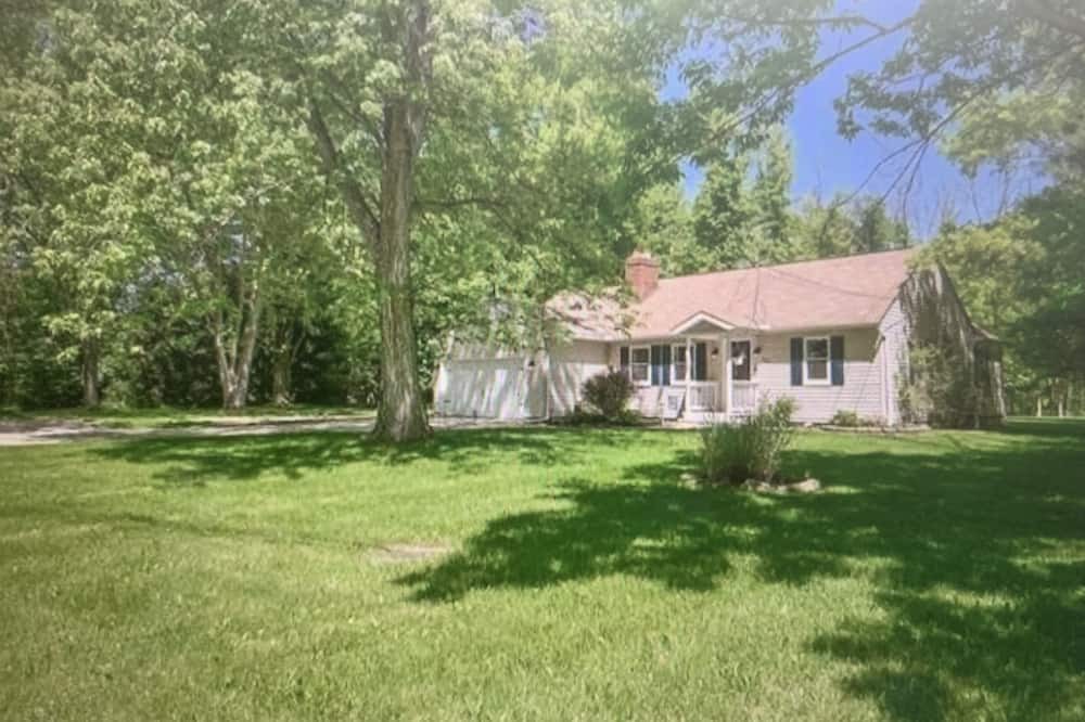 Photo of Outdoor in Hudson