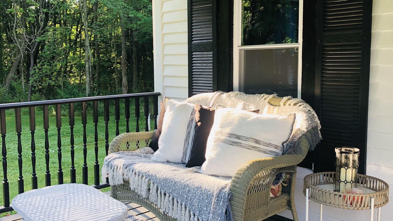 Photo of Patio Balcony in Chautauqua