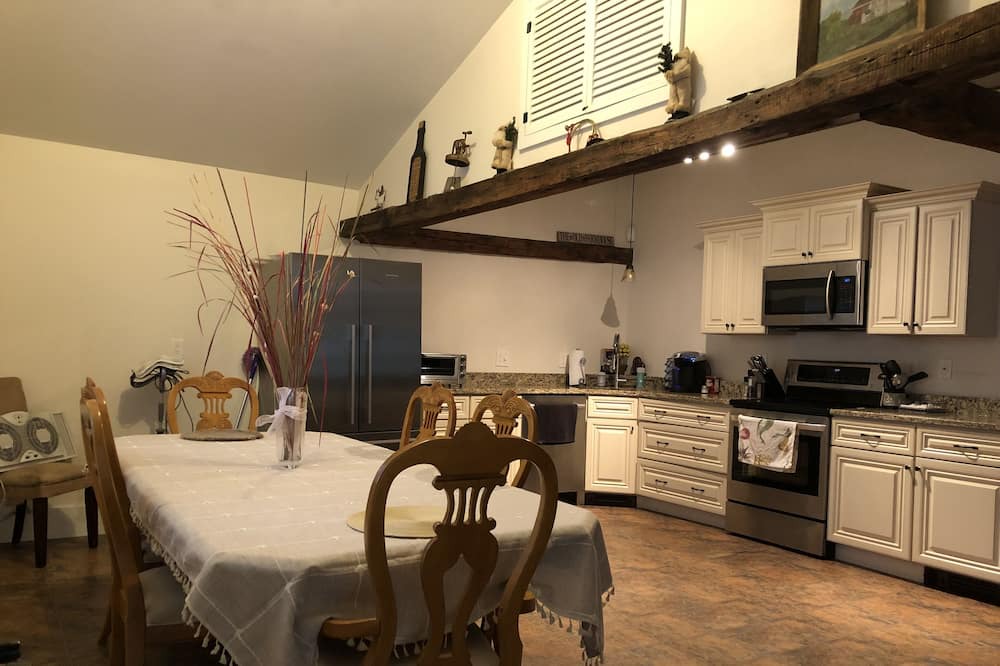 Photo of Kitchen in Methuen