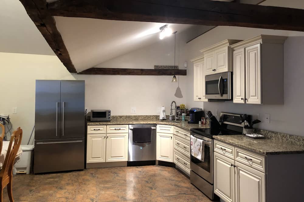 Photo of Kitchen in Methuen