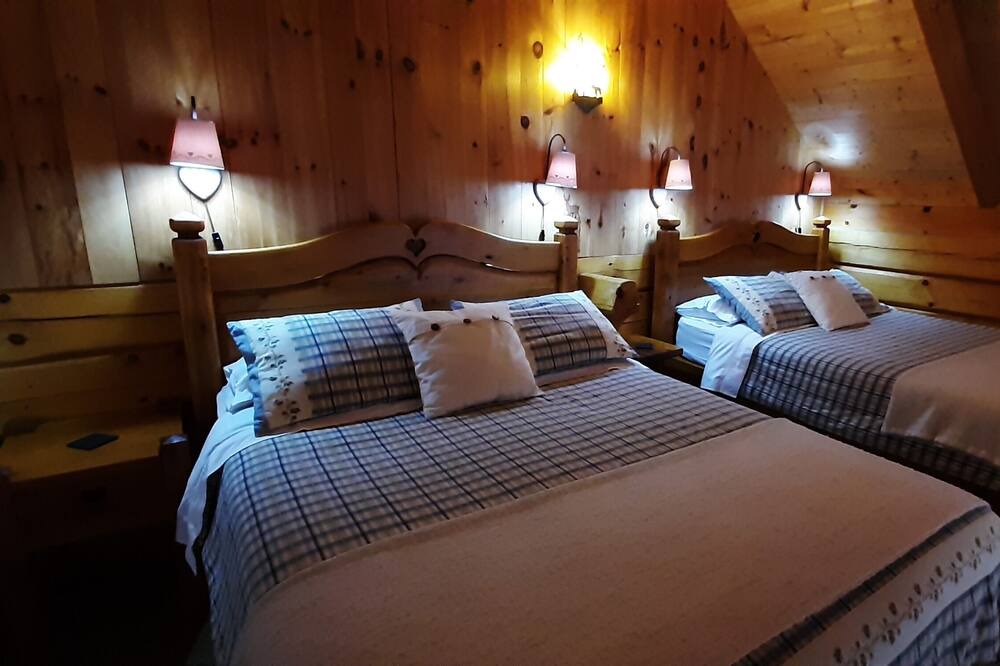 Photo of Bedroom in Saint-Brigitte-de-Laval