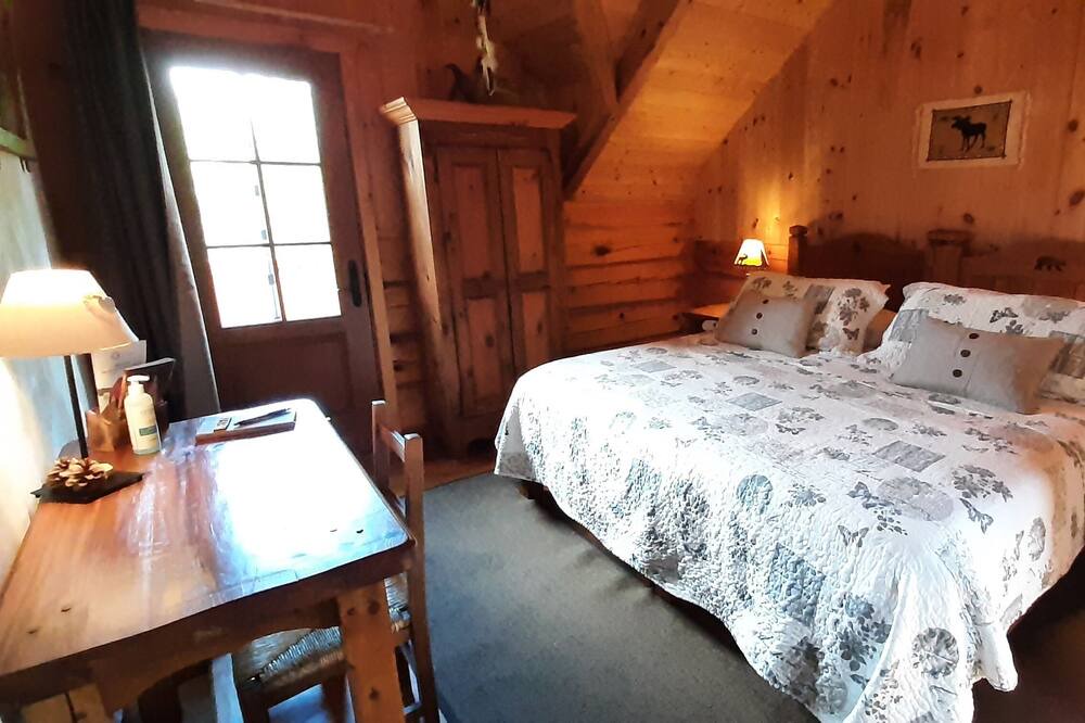 Photo of Bedroom in Saint-Brigitte-de-Laval