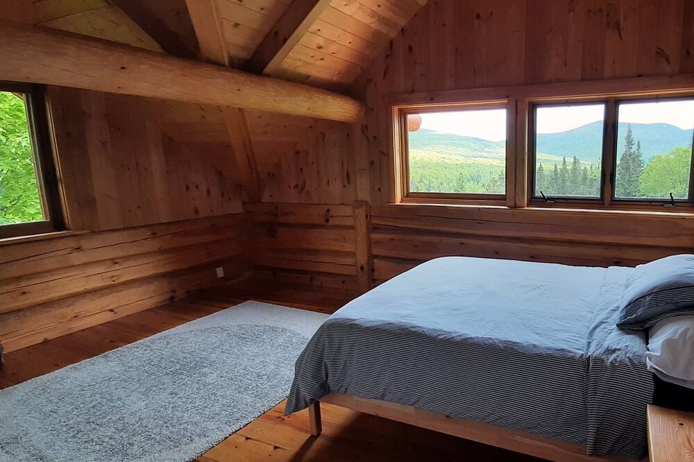 Photo of Bedroom in Saint-Brigitte-de-Laval