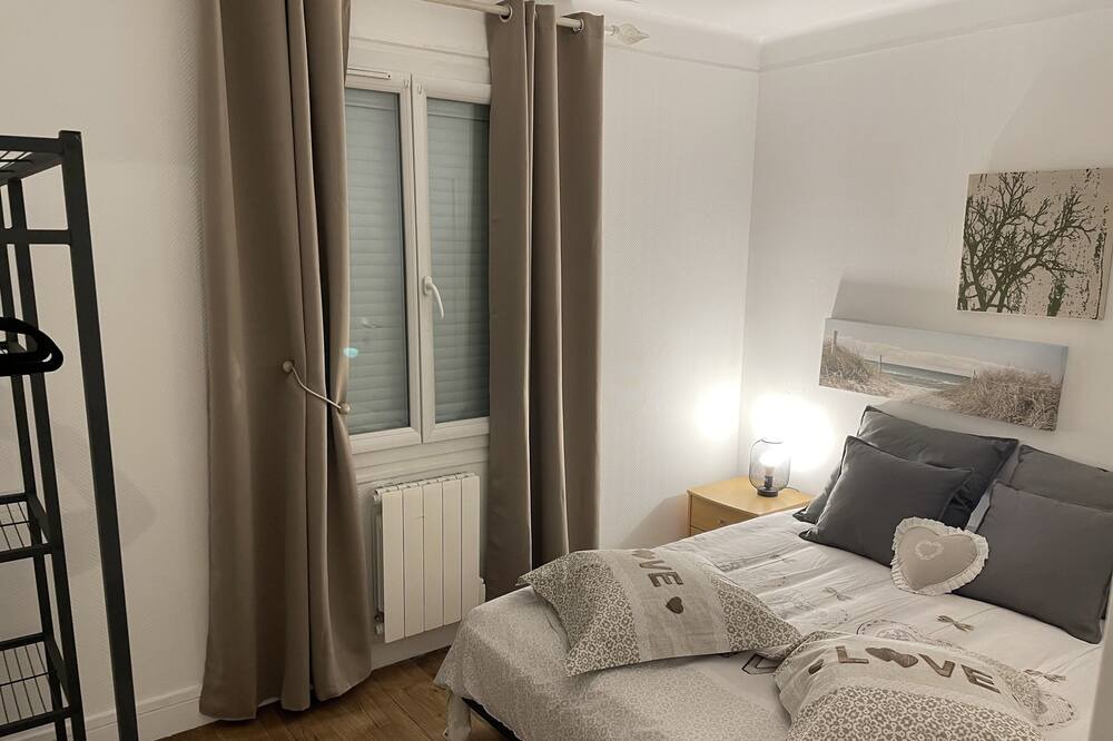 Photo of Bedroom in Labastide-du-Temple