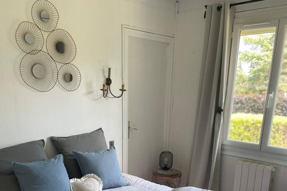 Photo of Bedroom in Labastide-du-Temple