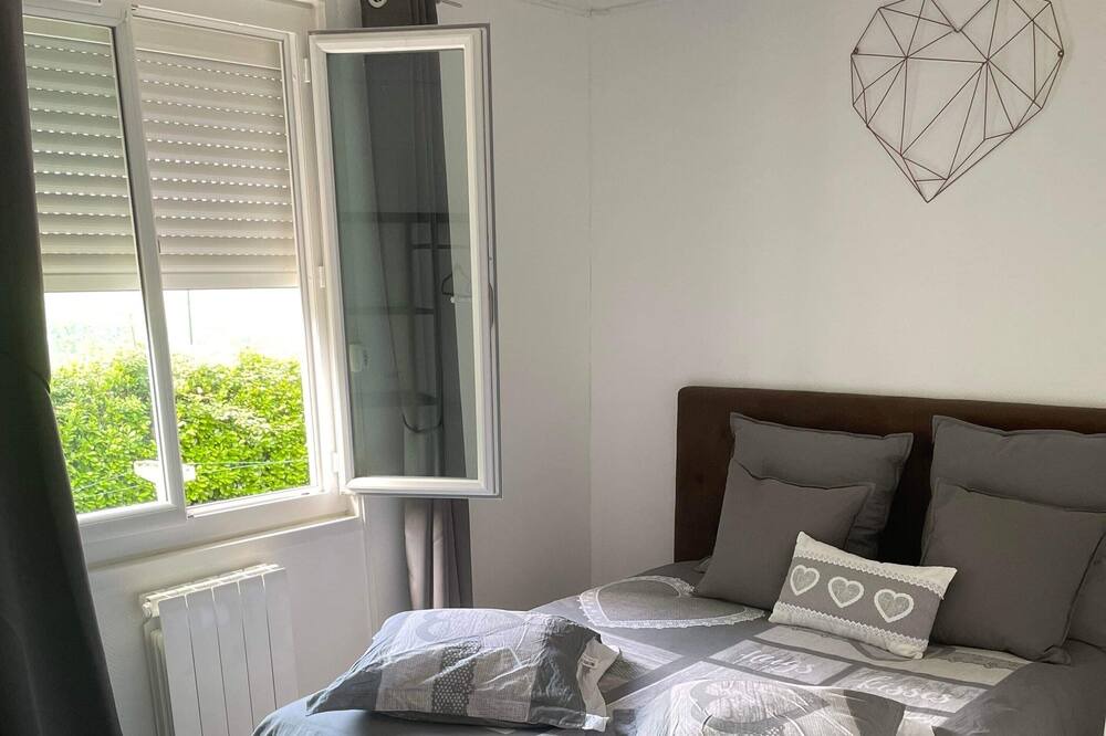 Photo of Bedroom in Labastide-du-Temple