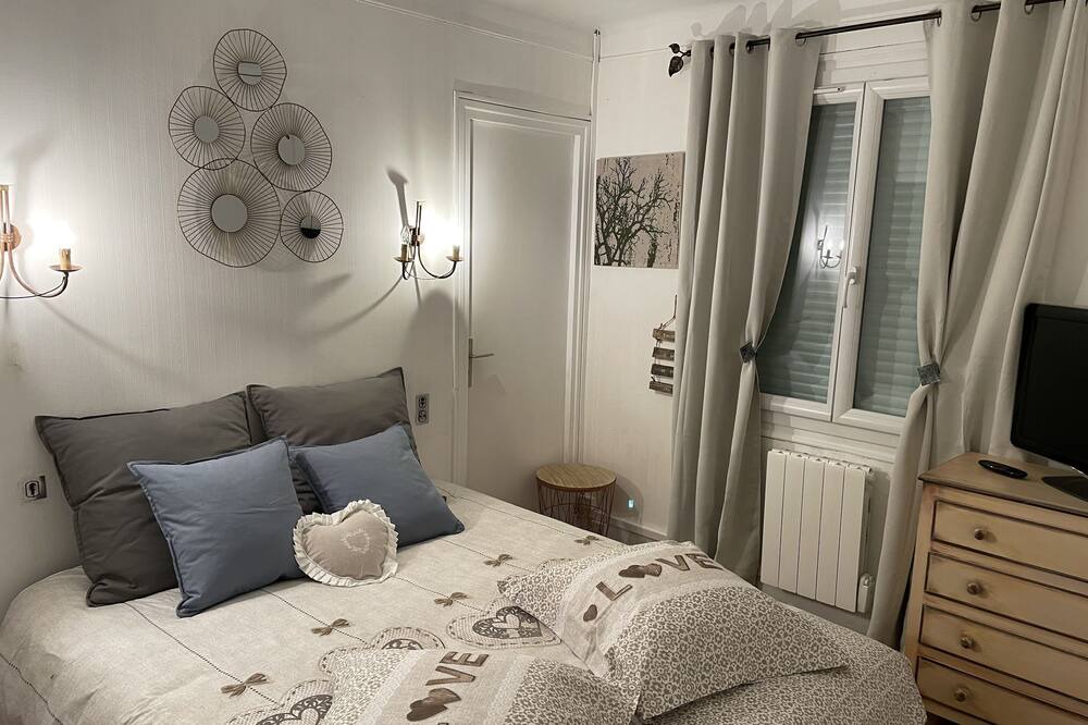 Photo of Bedroom in Labastide-du-Temple