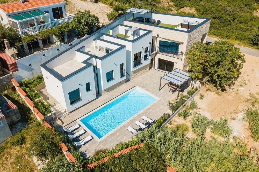 Photo of Outdoor in Bosana