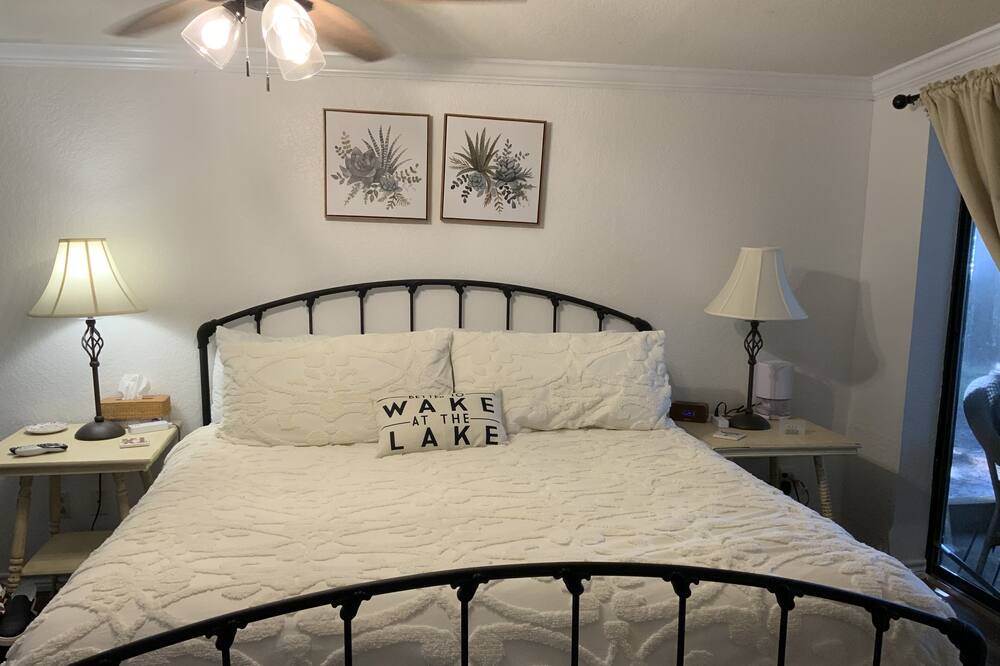 Photo of Bedroom in Franklin