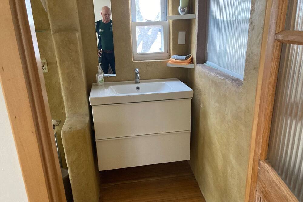 Photo of Bathroom in North Valley