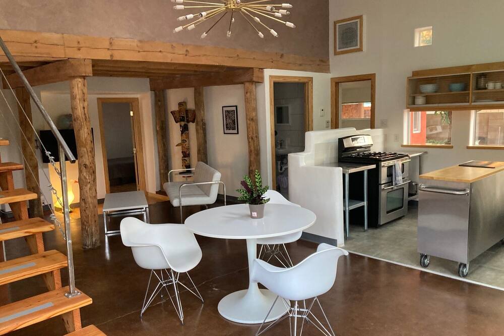 Photo of Livingroom in North Valley