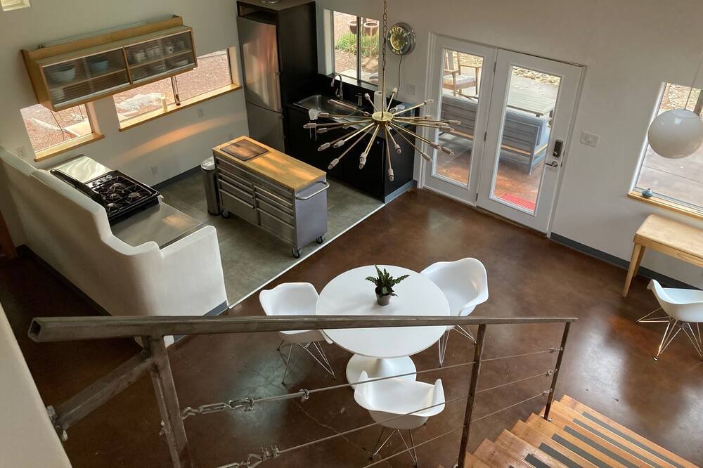 Photo of Bedroom in North Valley
