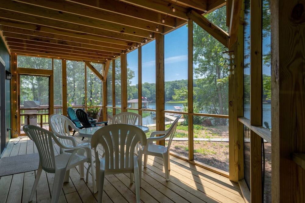 Photo of Outdoor in North Shore Acres