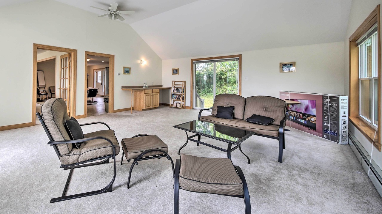 Photo of Others in New Harbor