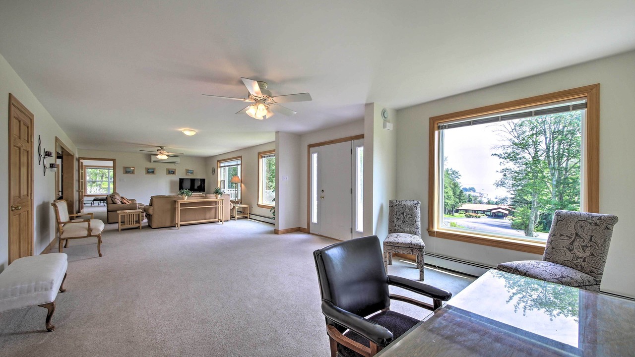 Photo of Others in New Harbor