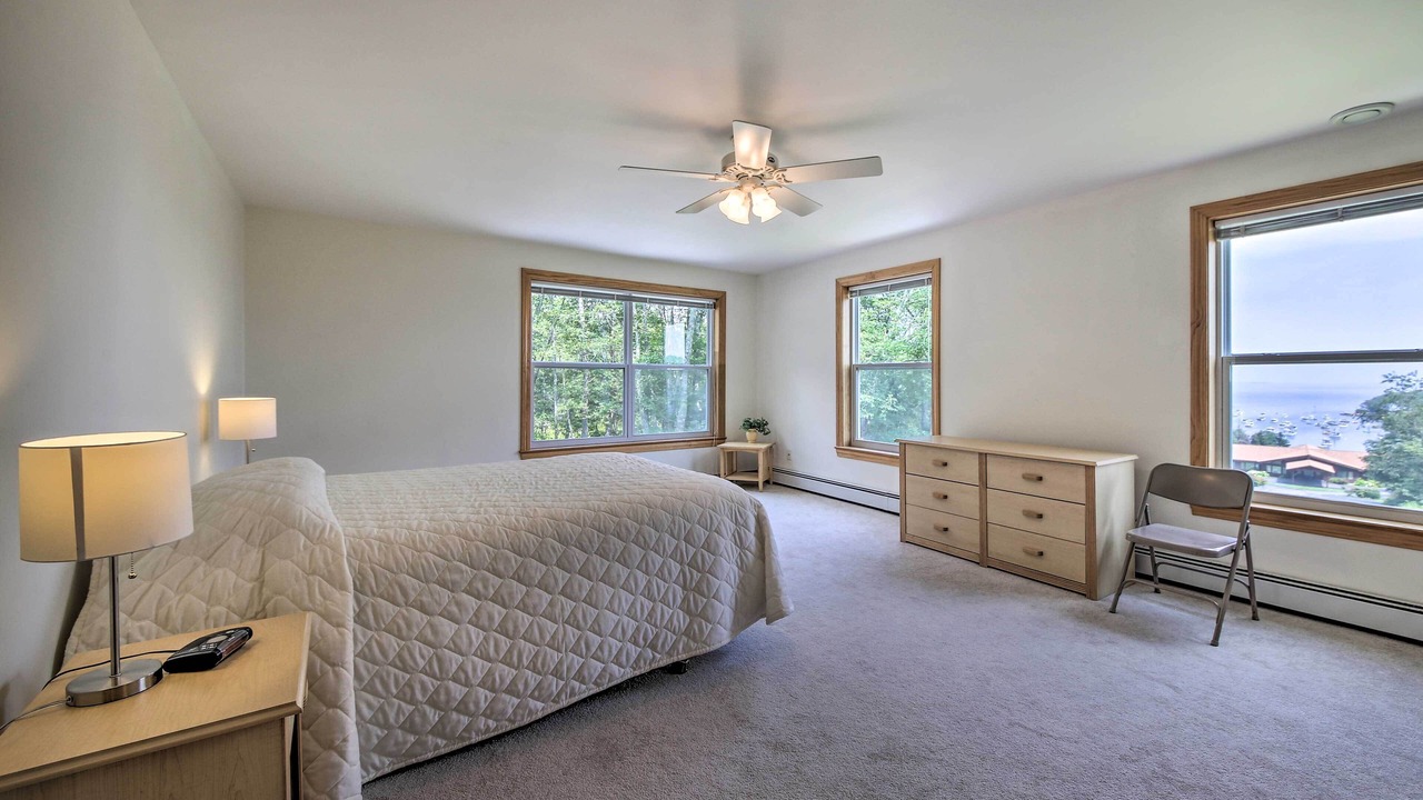 Photo of Others in New Harbor