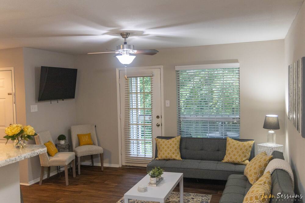 Photo of Livingroom in Red Bank