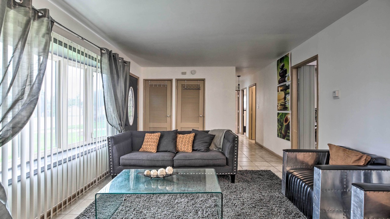 Photo of Livingroom in Sauk Village