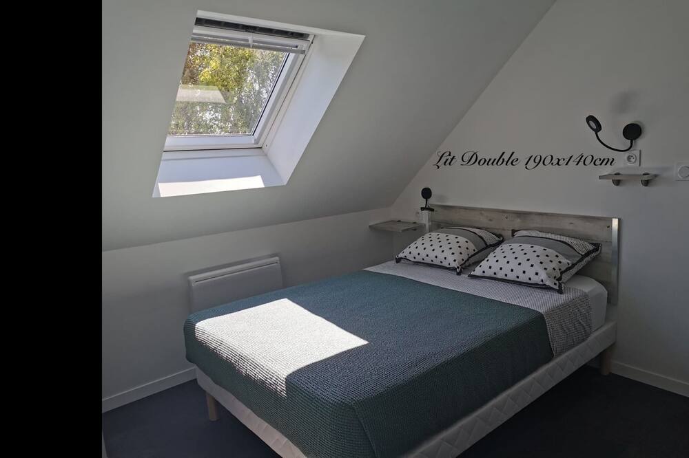 Photo of Bedroom in Le Vivier-sur-Mer
