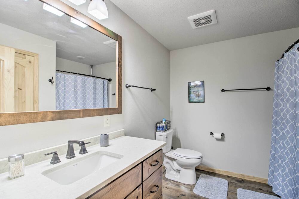 Photo of Bathroom in Park Rapids