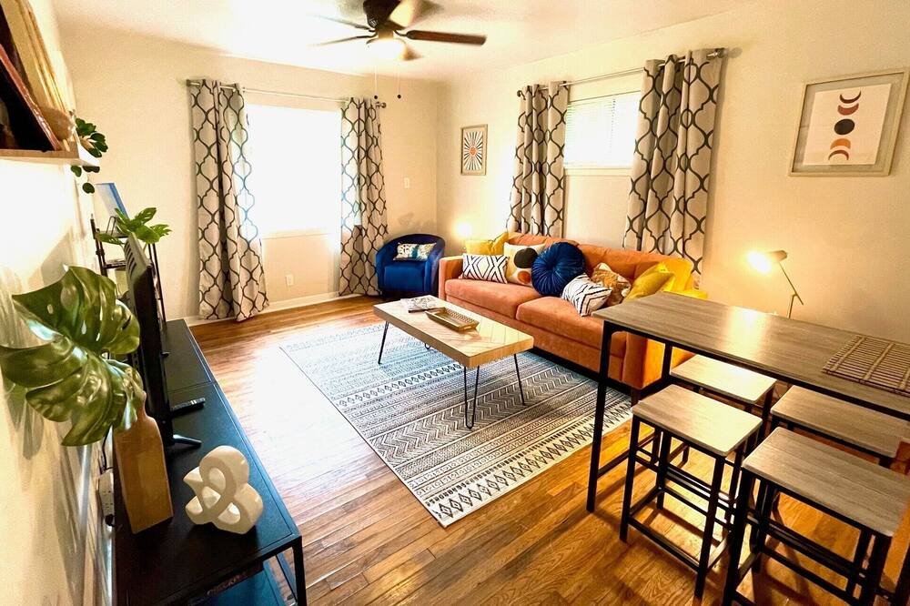 Photo of Bedroom in Northside
