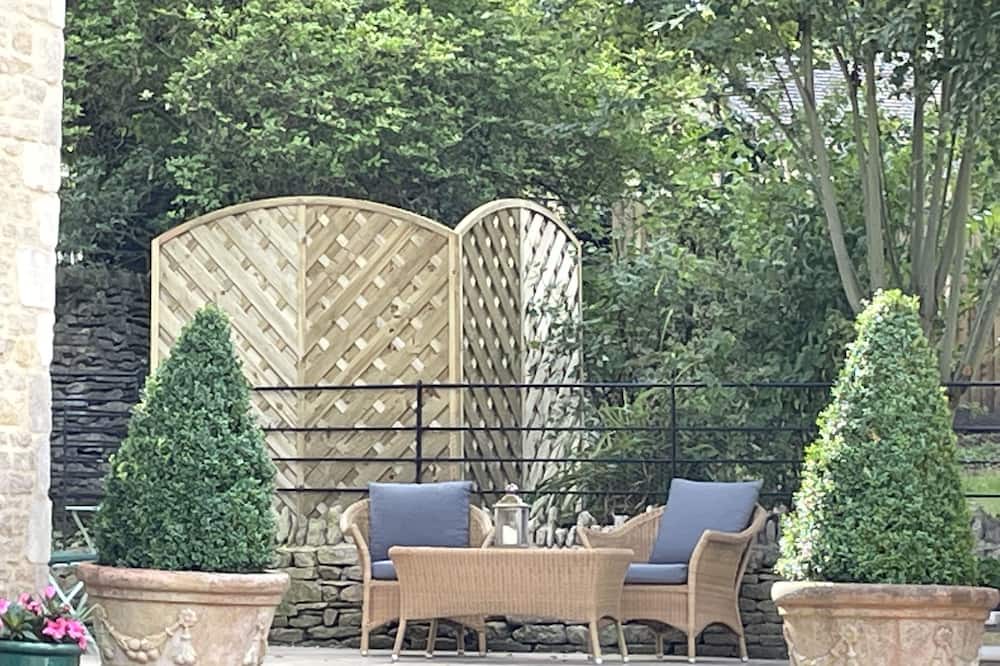 Photo of Patio Balcony in Kingscote