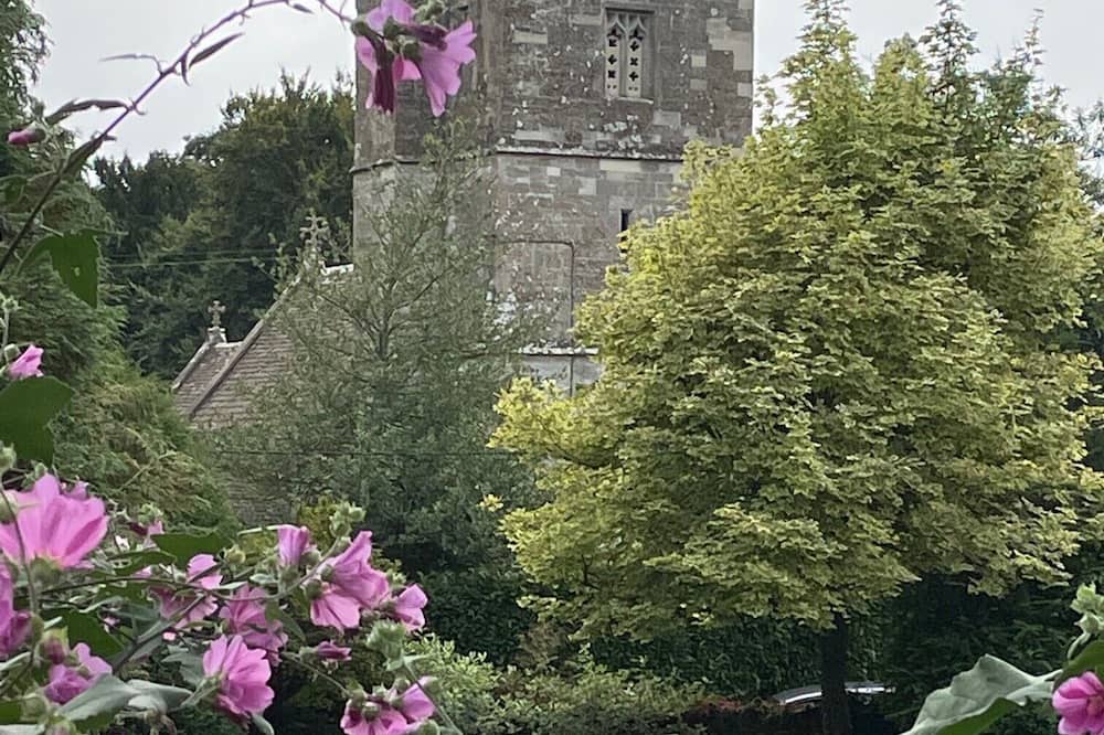 Photo of Outdoor in Kingscote