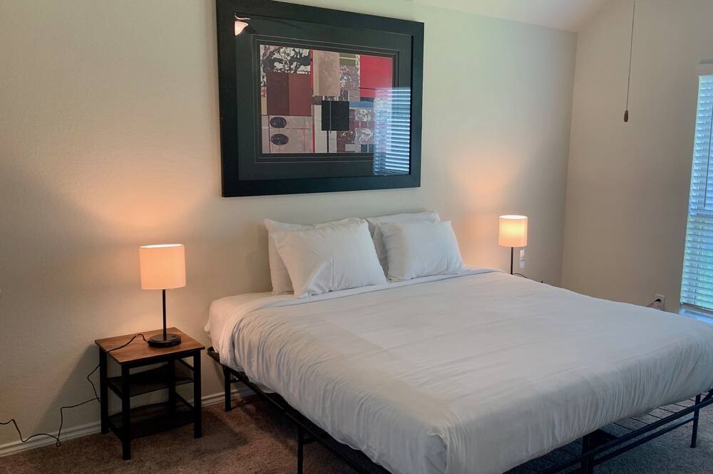 Photo of Bedroom in La Marque