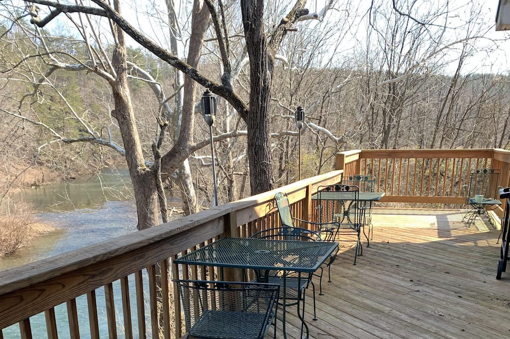 Photo of Patio Balcony in Craig Creek