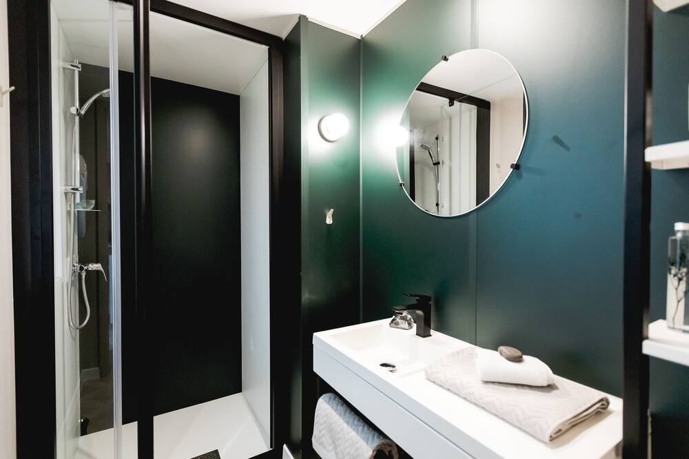 Photo of Bathroom in Olonne-sur-Mer