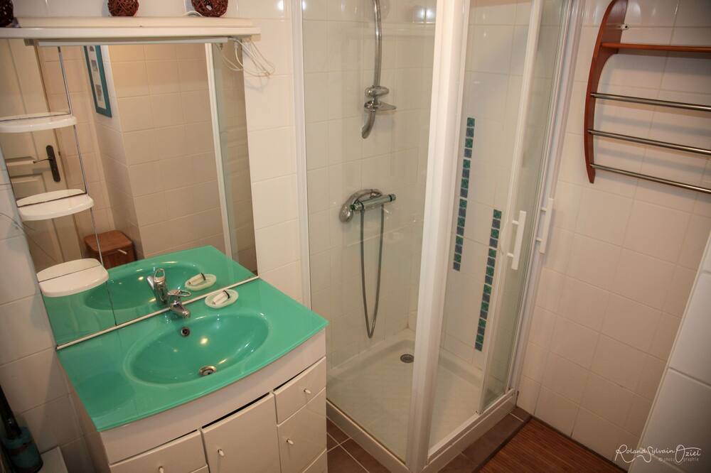 Photo of Bathroom in Olonne-sur-Mer