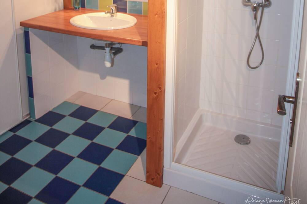 Photo of Bathroom in Olonne-sur-Mer