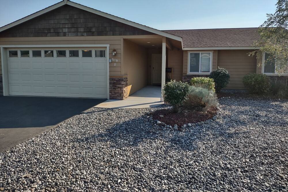 Photo of Outdoor in Desert Aire