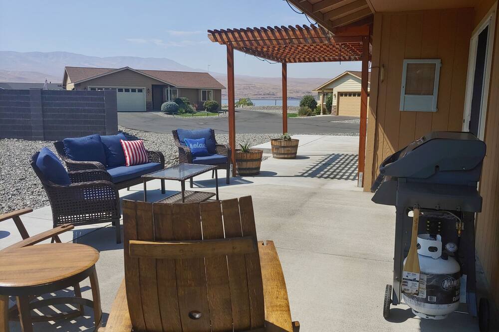 Photo of Others in Desert Aire