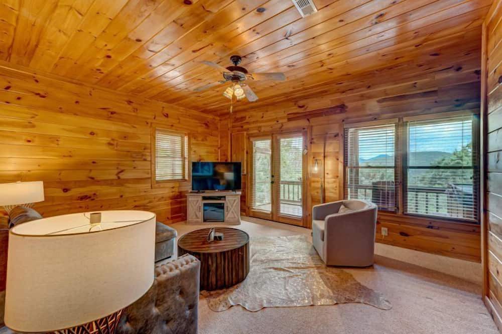 Photo of Livingroom in Necowa Cove