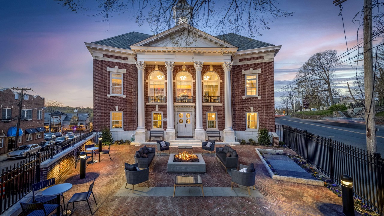 Photo of Patio Balcony in Huntington