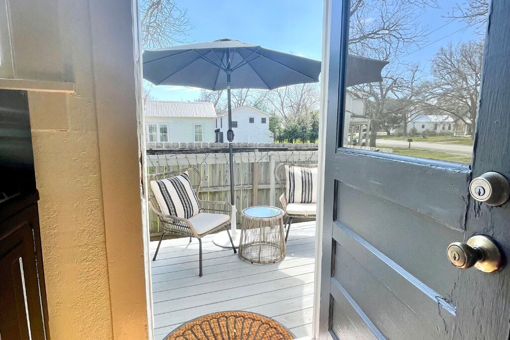 Photo of Patio Balcony in La Grange